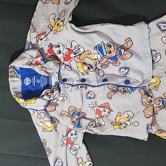 Paw Patrol - 2-Piece Loose-fit Button Down Pajamas Set Size 4T - Picture 2 of 16